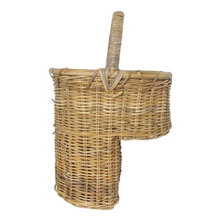 Mid 20th Century Hand-Woven Willow Stair-Step Basket For Sale