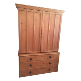 Vintage Turn of the Century American Linen Press For Sale