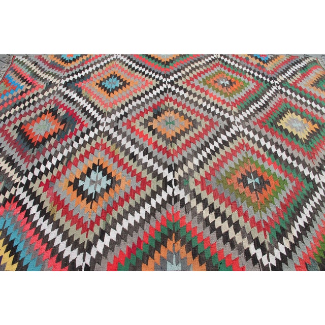 1960's Vintage Turkish Kilim Rug - 77" X 111" For Sale - Image 4 of 11
