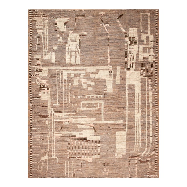Nazmiyal Collection Modern Abstract Design Rug For Sale