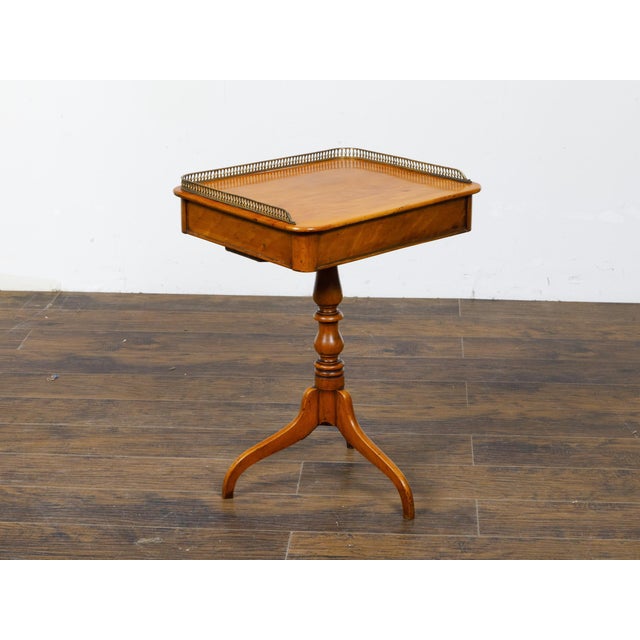 19th Century English Regency Period Fruitwood Guéridon Side Table with Pierced Brass Gallery For Sale In Atlanta - Image 6 of 12