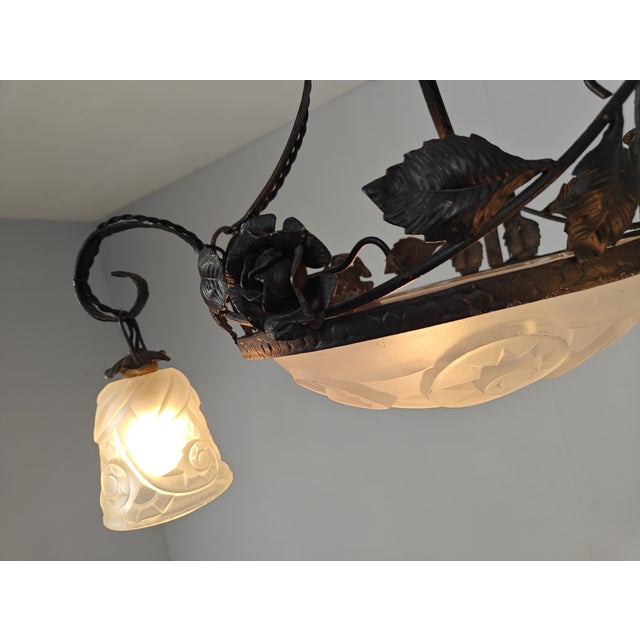Black French Art Deco Chandelier from Verrerie Dart Degué, 1920s For Sale - Image 8 of 10