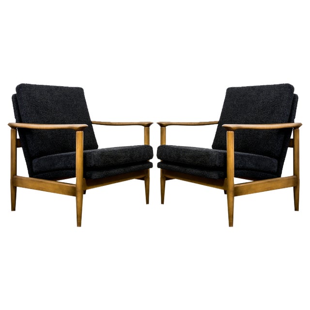 GFM 142 Armchairs by Edmund Homa for Gościcńskie Furniture Fabryki, 1960s, Set of 2 For Sale