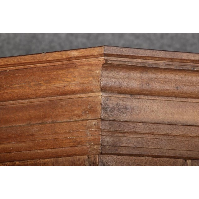 Antique Frankfurt Wave Cabinet in Oak, 1750 For Sale - Image 14 of 18