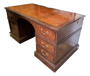 Baker Furniture Traditional Executive Leather Top Partner’s Desk
