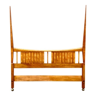 Midcentury John Widdicomb Sculptural Queen Poster Headboard For Sale