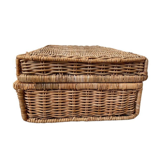 Vintage Wicker Picnic or Storage Basket/Hamper With Leather Handle and ...