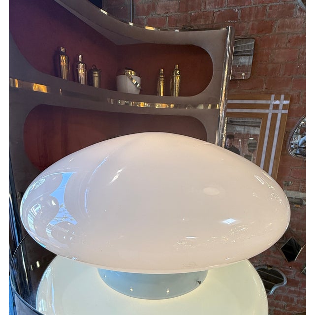 Contemporary "Magnolia" Opaline Lamp by Sergio Mazza for Quattrifoglio, 1970s For Sale - Image 3 of 8