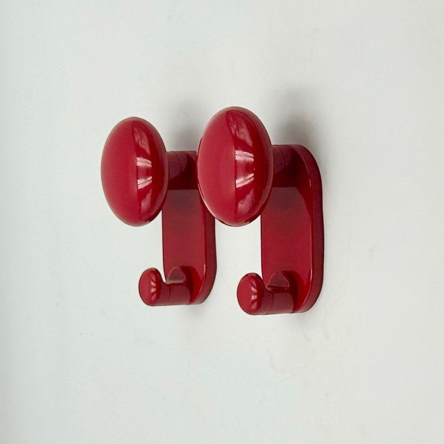 Modern Wall Hooks in Glossy Red by Carlo Bartoli, 1970s, Set of 2 For Sale - Image 11 of 11