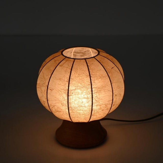 Mid-Century Cocoon Table Lamp with Wood Base by Achille Castiglioni for Flos, Italy, 1960s For Sale - Image 6 of 15