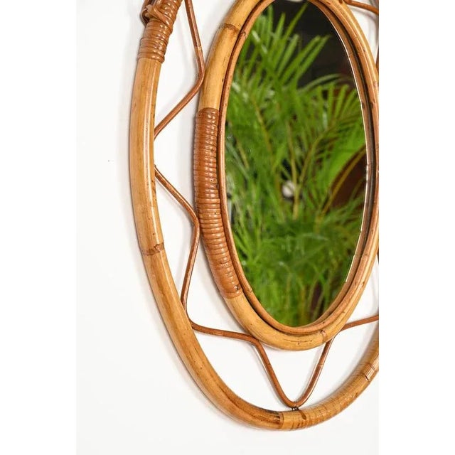 1970s Mid-Century Italian Oval Mirror with Chain in Curved Bamboo and Wicker, 1970s For Sale - Image 5 of 12
