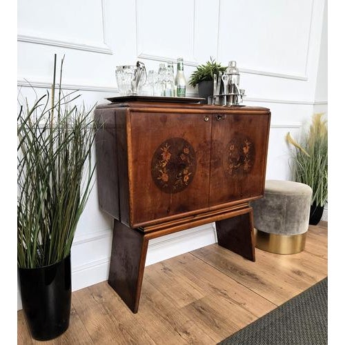 Impressive 1950s Italian cocktail liquor bar cabinet in beautiful wood with inlay decorated two front doors and standing...