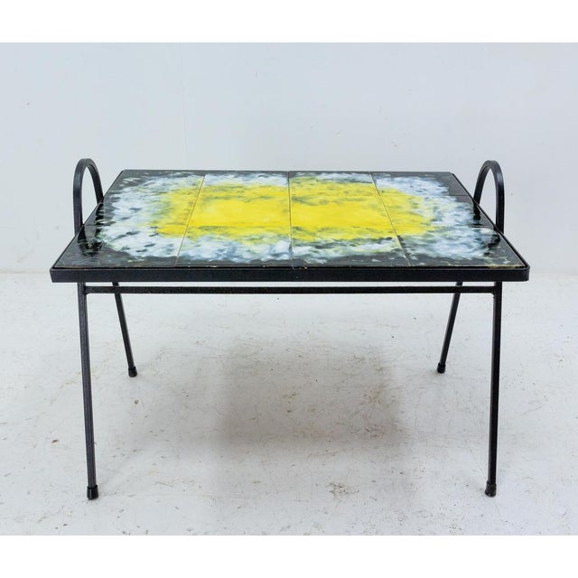Iron serving table or coffee table recovered of Black white and yellow ceramics, Signed by Carve French, circa 1960 Colors...