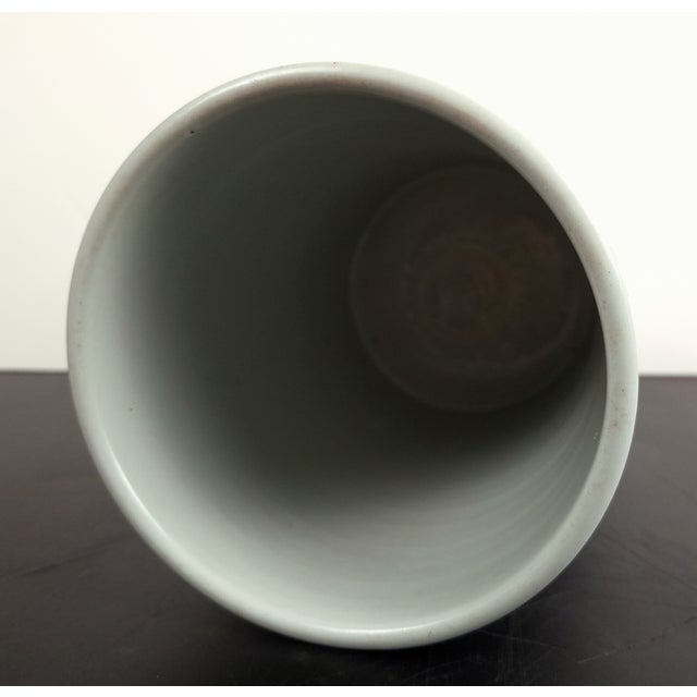 Early 20th Century Chinese Porcelain Wucai Qilin Tongping For Sale - Image 5 of 8