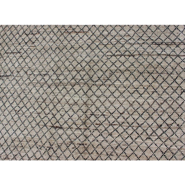 Keivan Woven Arts All-Over Modern Rug Subdued Design in Muted Tones For Sale - Image 9 of 12