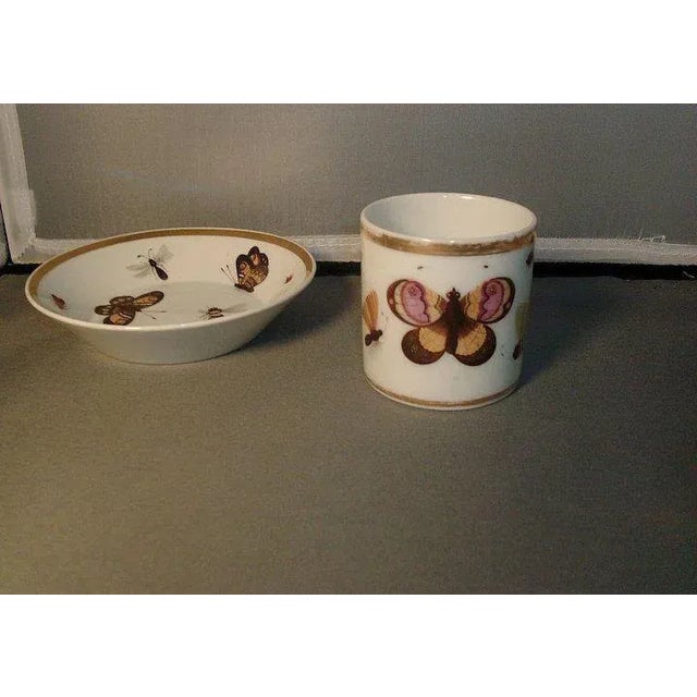 Early 19th Century Old Paris Porcelain Bug & Butterfly Pattern Cup & Saucer - A Pair For Sale In New York - Image 6 of 9