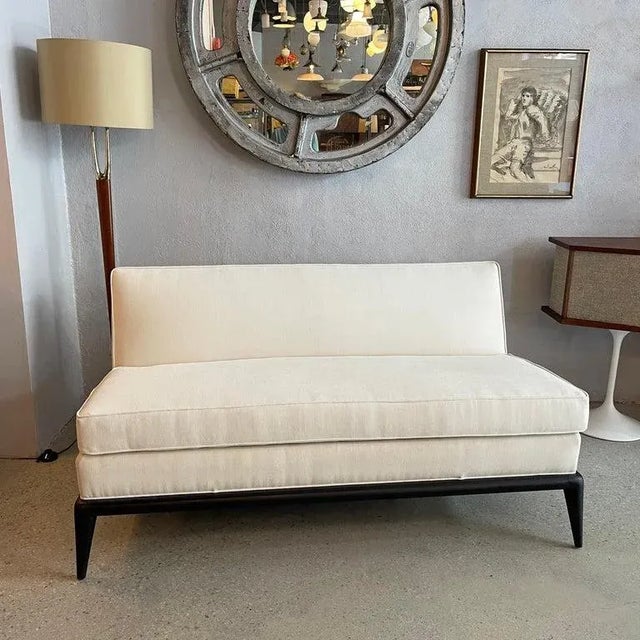 Cream Mid-Century Modern Slipper Loveseat by t.h. Robsjohn-Gibbings For Sale - Image 8 of 10