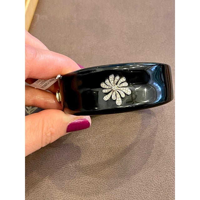 Black Diamond & Black Curved Onyx Bangle in 18 Karat Yellow Gold 88 Gram Estate For Sale - Image 14 of 18