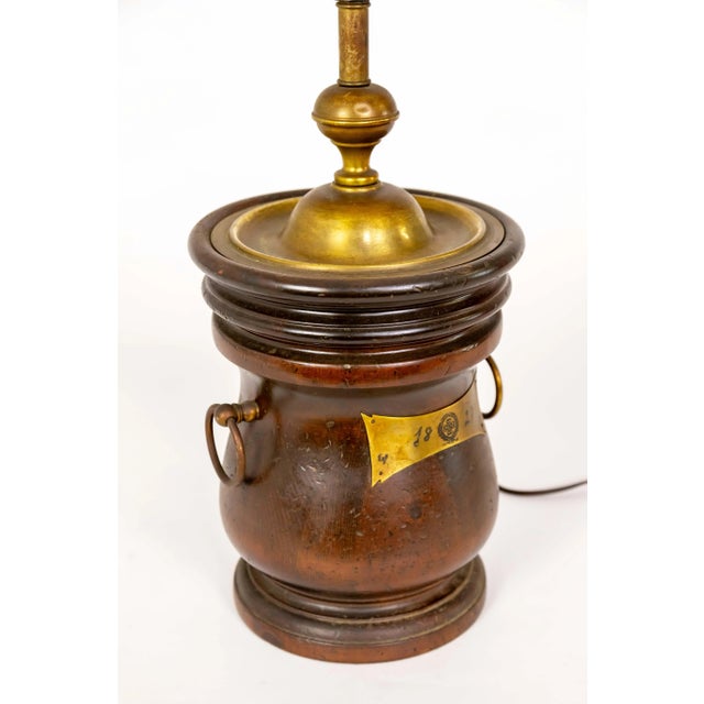 Brown 1970s Colonial Turned Wood Basin Lamp With Brass Cap For Sale - Image 8 of 10
