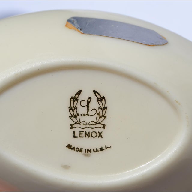 1960s Set of 4 Lenox Cream Ceramic Lighter Cigarette Holder Two Ashtrays Gold Trim For Sale - Image 12 of 14