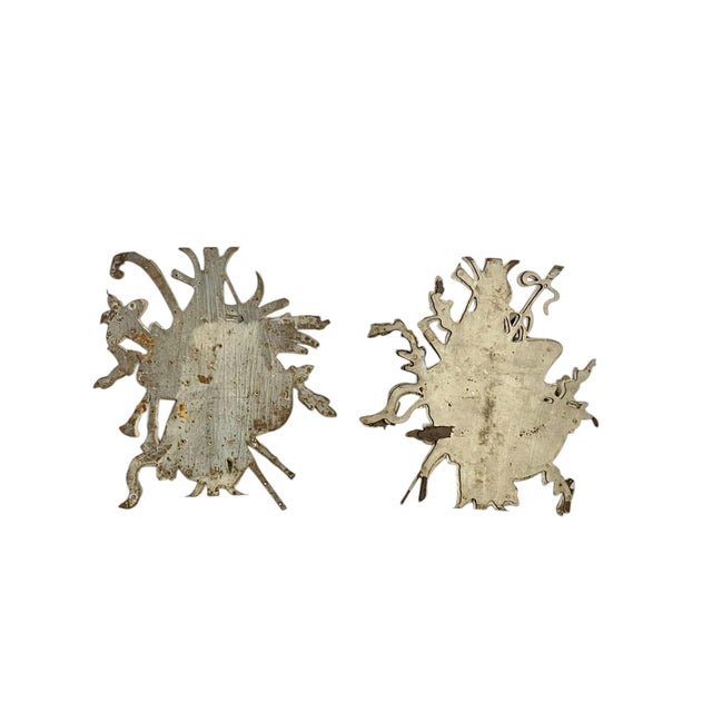 Mid 19th Century Pair of Hand Carved Wood French Provincial Wall Plaques Featuring a Bird Nest and Musical Instrument For Sale - Image 14 of 18