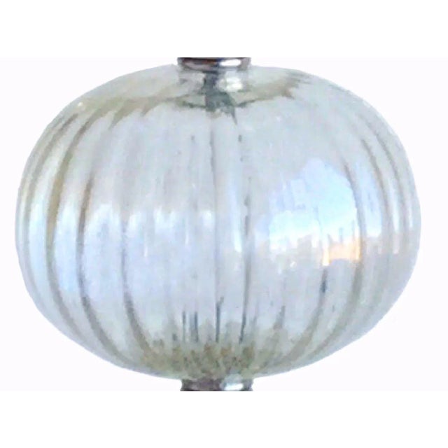 Vintage Pair Gradient Glass Globe Table Lamps. For Sale In San Francisco - Image 6 of 8