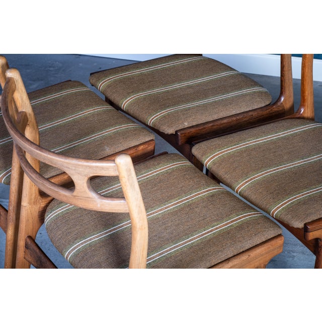 Model 138 Dining Chairs by Johannes Andersen for Uldum Møbelfabrik, 1960s, Set of 4 For Sale - Image 6 of 9