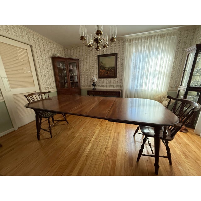 Modern 1960s Pennsylvania House Windsor Cherry Dining Set (6 Chairs + Adjustable Length Table) -Set of 7 For Sale - Image 3 of 12