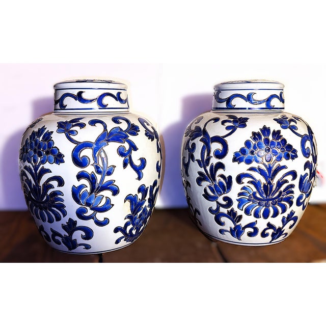 Vintage Chinoiserie Blue & White Chinese Porcelain Urns - A Pair For Sale - Image 4 of 12