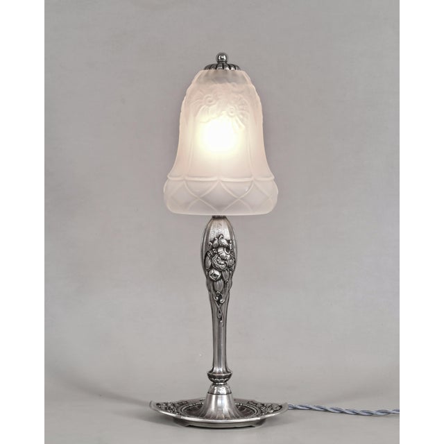 Lorrain Daum A beautiful French art deco table lamp made around 1926-1933. The nickel-plated base in solid brass or bronze...