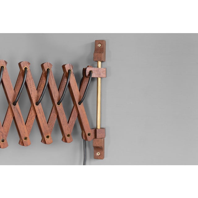Vintage Extendable Teak Wall Light, 1960s For Sale - Image 6 of 10