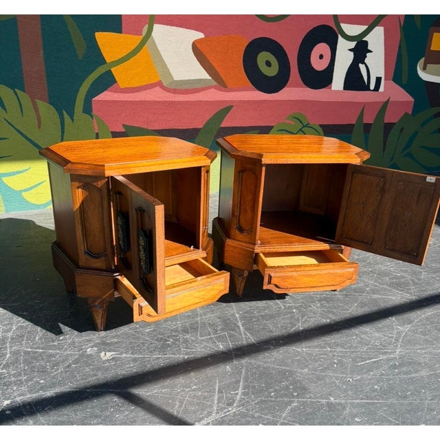 Mid Century Freed-Waran Inc Nightstand Pair For Sale - Image 12 of 13