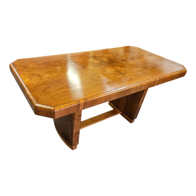 Art Deco British Figured Walnut Pedestal Dining Table, 1930 For Sale