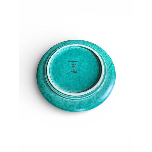 1940s 1940s Wilhelm Kåge for Gustavsberg Pair of Floral “Argenta” Teal Stoneware Plates, Sweden For Sale - Image 5 of 5