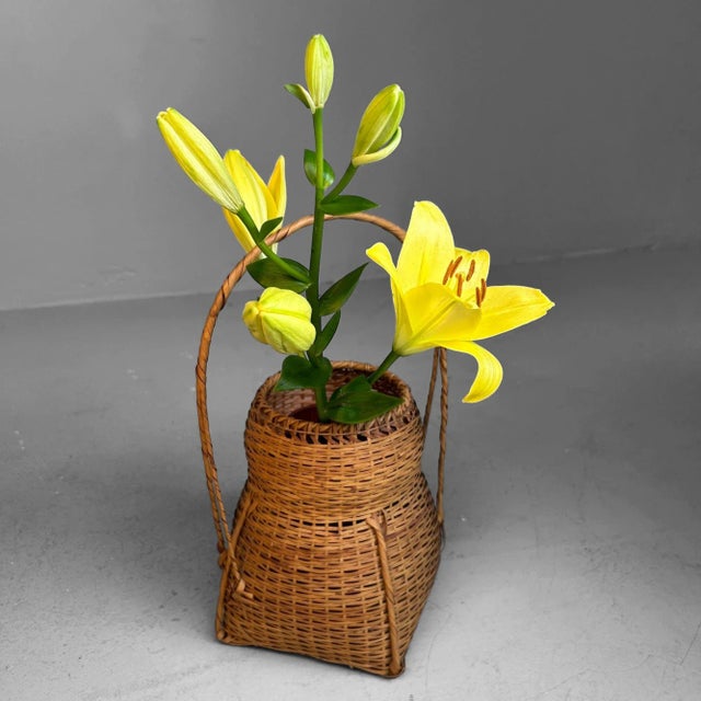 Japanese Bamboo Hanakago Ikebana Flower Basket, 1960s For Sale - Image 16 of 18