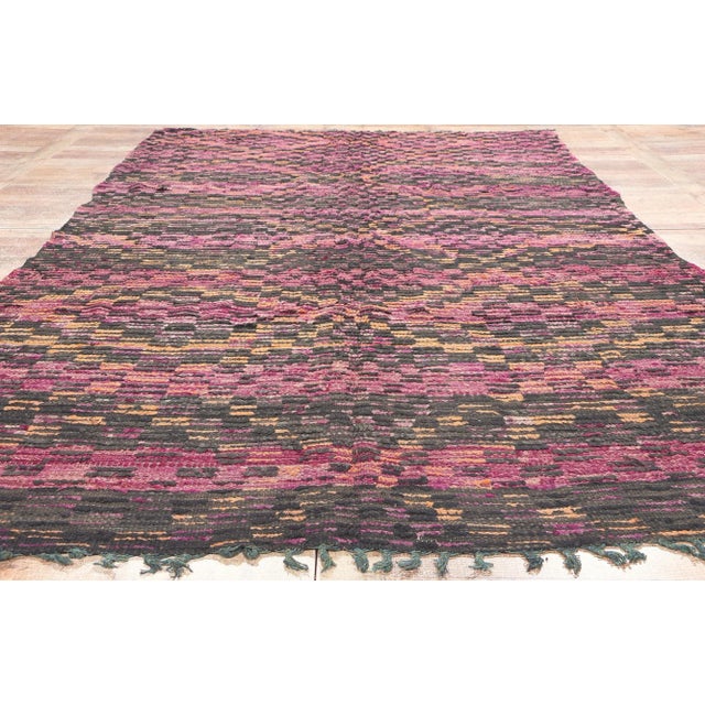 Mid 20th Century Vintage Checkered Boujad Moroccan Rug - 06'00 X 10'11 For Sale - Image 5 of 10