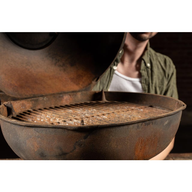 Vintage Cast Iron "Cue-Grill" by Atlanta Stove Works For Sale In Chicago - Image 6 of 9