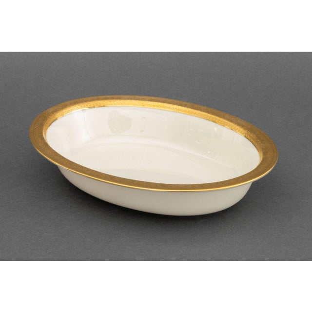 Late 20th Century Lenox "Westchester" Porcelain Service, 72 Pcs. For Sale - Image 10 of 15