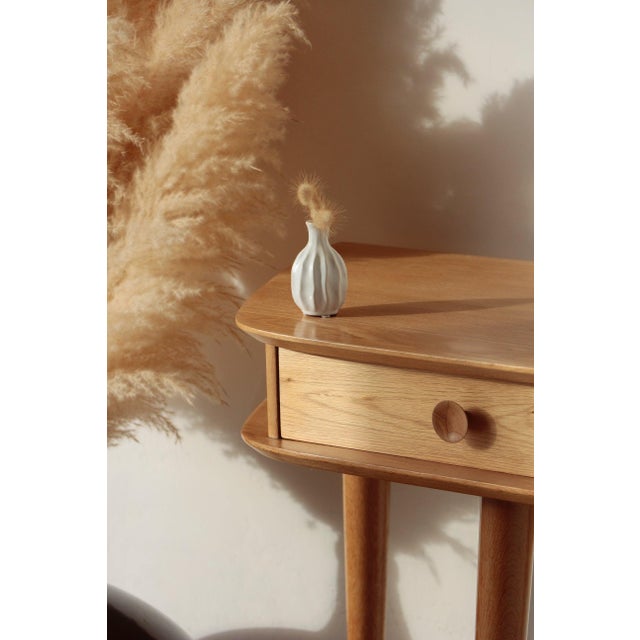 Mid-Century Modern Vintage Oak Tripod Console Table, 1960s For Sale - Image 3 of 18