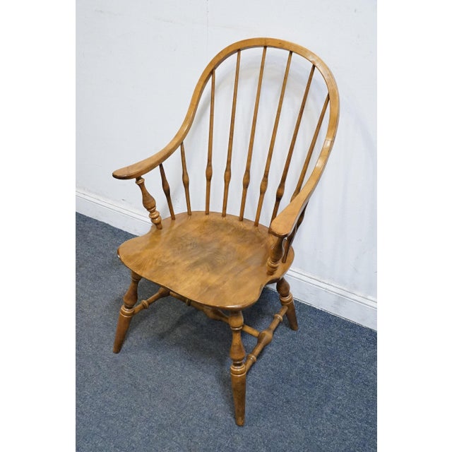 Ethan Allen Ethan Allen Circa 1776 Collection Solid Maple Early American Bowback Windsor Dining Arm Chair 18-6211a For Sale - Image 4 of 10