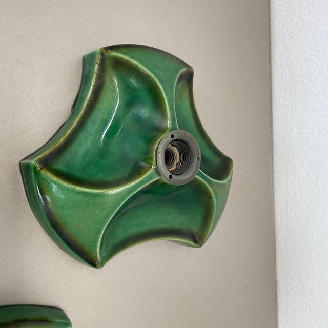 Sputnik Green Ceramic Wall Lights attributed to Pan Ceramics, Germany, 1970s, Set of 3 For Sale - Image 6 of 16