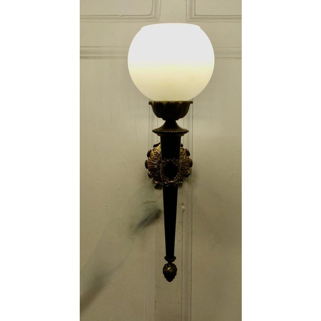 French Ormolu Wall Lights, 1960s, Set of 2 For Sale - Image 3 of 9