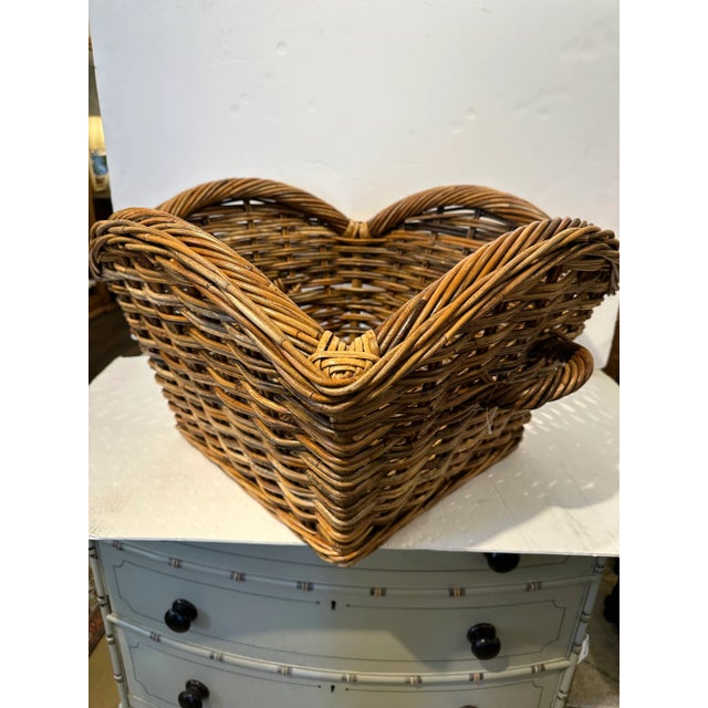 French Country Style Laurel Wicker Basket For Sale In Nashville - Image 6 of 9