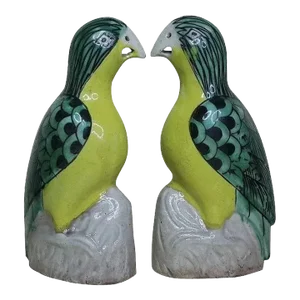 Mid 18th Century Chinese Qianlong Porcelain Models of Parrots in Famille Verte Glaze - A Pair
