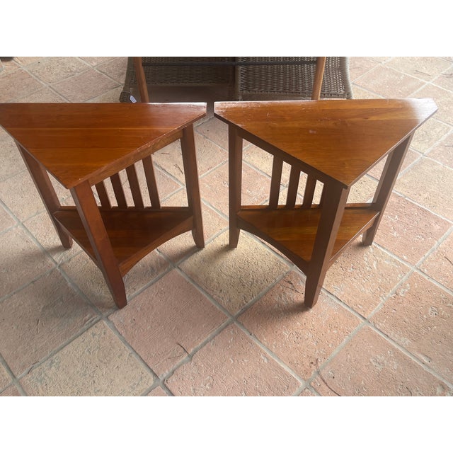 Beautiful, matching pair of vintage Ethan Allen "American Impressions" Triangle Corner End Tables (Model #24-8423)....