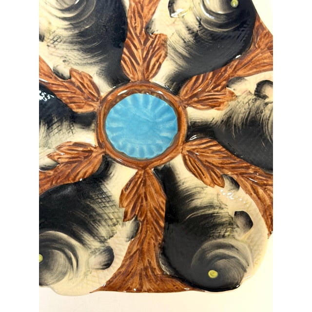Mid 20th Century English Majolica Fish Head Oyster Plate in the Style of Mintons or George Jones For Sale - Image 5 of 12