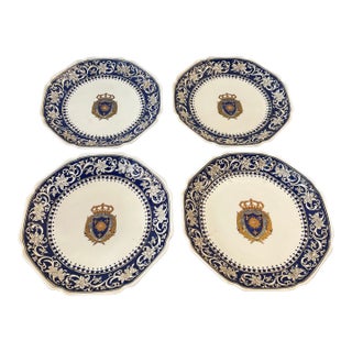 1970s Chateau De Versailles Crest Plate Set of 4 For Sale
