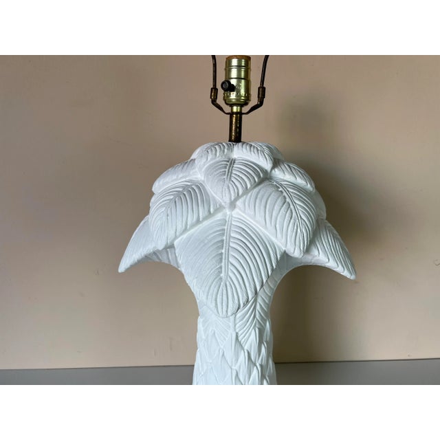 Hollywood Regency Vintage Palm Beach Palm Tree - Shape Plaster Table Lamp For Sale - Image 3 of 11