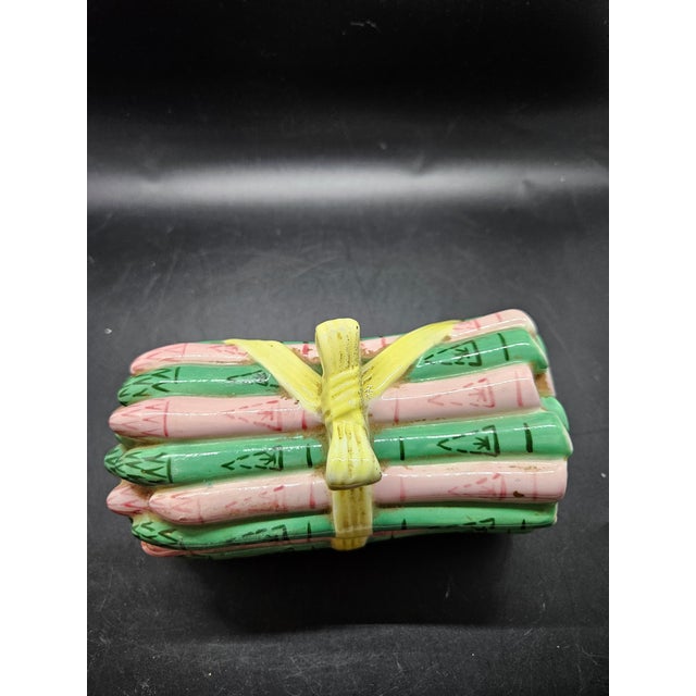 Mid-Century Modern Vintage Collectible Ceramic Trinket Box, Metropolitan Museum of Art Creation For Sale - Image 3 of 7