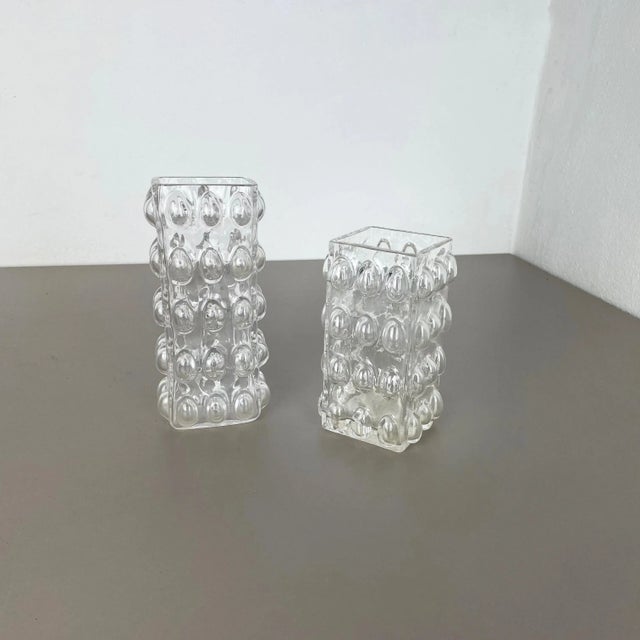 Set of 2 bubble vases Producer: Hirschberg, Germany Design: Wilhelm Braun-Feldweg Decade: 1960s Original vintage 1960s set...
